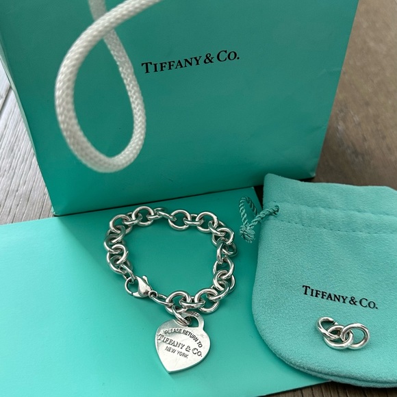 Authentic Tiffany & CO. Return To Heart Tag  Sterling Silver 925 Bracelet XS - Picture 2 of 6